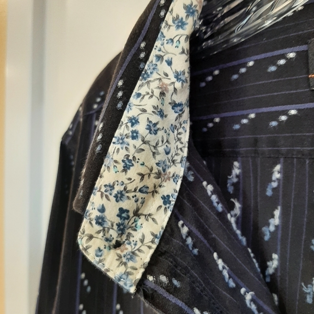 Ben Sherman Black Shirt Button Down Ditsy Floral Preppy Stripes Size 3/ L